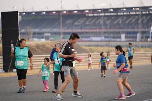 BIB: 530, 533, 52206
                            <button type="button" onclick="openModal(10519796)" class="btn btn-primary btn-sm float-right btn-popup" data-toggle="modal" data-target=".modal-high-quality">
                        <i class="fas fa-shopping-cart"></i> Add to Cart
                    </button>
                                            <button type="button" onclick="isThisMe(10519796, true)" class="btn btn-success btn-sm float-right btn-popup btn-isme hidden" data-toggle="tooltip" data-placement="bottom" title="นี่คือรูปของคุณใช่ไหม คลิกที่นี่เพื่อเอาเข้าอัลบั้ม">
                        <i class="fas fa-plus"></i> Add to album
                    </button>
                    <button type="button" onclick="isThisMe(10519796, false)" class="btn btn-warning btn-sm float-right btn-popup btn-isnotme hidden">
                        <i class="fas fa-ban"></i> Remove from album
                    </button>