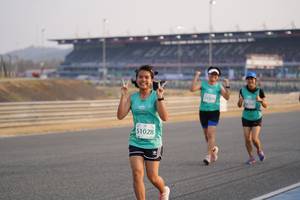 BIB: 11225, 51028
                            <button type="button" onclick="openModal(10512061)" class="btn btn-primary btn-sm float-right btn-popup" data-toggle="modal" data-target=".modal-high-quality">
                        <i class="fas fa-shopping-cart"></i> Add to Cart
                    </button>
                                            <button type="button" onclick="isThisMe(10512061, true)" class="btn btn-success btn-sm float-right btn-popup btn-isme hidden" data-toggle="tooltip" data-placement="bottom" title="นี่คือรูปของคุณใช่ไหม คลิกที่นี่เพื่อเอาเข้าอัลบั้ม">
                        <i class="fas fa-plus"></i> Add to album
                    </button>
                    <button type="button" onclick="isThisMe(10512061, false)" class="btn btn-warning btn-sm float-right btn-popup btn-isnotme hidden">
                        <i class="fas fa-ban"></i> Remove from album
                    </button>