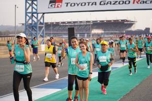 BIB: 53266, 51198
                            <button type="button" onclick="openModal(10514956)" class="btn btn-primary btn-sm float-right btn-popup" data-toggle="modal" data-target=".modal-high-quality">
                        <i class="fas fa-shopping-cart"></i> Add to Cart
                    </button>
                                            <button type="button" onclick="isThisMe(10514956, true)" class="btn btn-success btn-sm float-right btn-popup btn-isme hidden" data-toggle="tooltip" data-placement="bottom" title="นี่คือรูปของคุณใช่ไหม คลิกที่นี่เพื่อเอาเข้าอัลบั้ม">
                        <i class="fas fa-plus"></i> Add to album
                    </button>
                    <button type="button" onclick="isThisMe(10514956, false)" class="btn btn-warning btn-sm float-right btn-popup btn-isnotme hidden">
                        <i class="fas fa-ban"></i> Remove from album
                    </button>