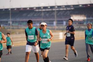 BIB: 52491, 50281, 52798
                            <button type="button" onclick="openModal(10511821)" class="btn btn-primary btn-sm float-right btn-popup" data-toggle="modal" data-target=".modal-high-quality">
                        <i class="fas fa-shopping-cart"></i> Add to Cart
                    </button>
                                            <button type="button" onclick="isThisMe(10511821, true)" class="btn btn-success btn-sm float-right btn-popup btn-isme hidden" data-toggle="tooltip" data-placement="bottom" title="นี่คือรูปของคุณใช่ไหม คลิกที่นี่เพื่อเอาเข้าอัลบั้ม">
                        <i class="fas fa-plus"></i> Add to album
                    </button>
                    <button type="button" onclick="isThisMe(10511821, false)" class="btn btn-warning btn-sm float-right btn-popup btn-isnotme hidden">
                        <i class="fas fa-ban"></i> Remove from album
                    </button>