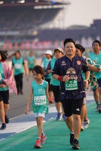 BIB: 52059, 52254, 
                            <button type="button" onclick="openModal(10517228)" class="btn btn-primary btn-sm float-right btn-popup" data-toggle="modal" data-target=".modal-high-quality">
                        <i class="fas fa-shopping-cart"></i> Add to Cart
                    </button>
                                            <button type="button" onclick="isThisMe(10517228, true)" class="btn btn-success btn-sm float-right btn-popup btn-isme hidden" data-toggle="tooltip" data-placement="bottom" title="นี่คือรูปของคุณใช่ไหม คลิกที่นี่เพื่อเอาเข้าอัลบั้ม">
                        <i class="fas fa-plus"></i> Add to album
                    </button>
                    <button type="button" onclick="isThisMe(10517228, false)" class="btn btn-warning btn-sm float-right btn-popup btn-isnotme hidden">
                        <i class="fas fa-ban"></i> Remove from album
                    </button>