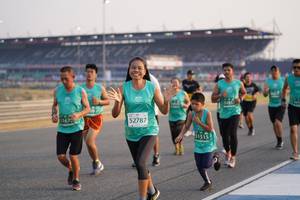 BIB: 185, 52787, 167, 51515
                            <button type="button" onclick="openModal(10511509)" class="btn btn-primary btn-sm float-right btn-popup" data-toggle="modal" data-target=".modal-high-quality">
                        <i class="fas fa-shopping-cart"></i> Add to Cart
                    </button>
                                            <button type="button" onclick="isThisMe(10511509, true)" class="btn btn-success btn-sm float-right btn-popup btn-isme hidden" data-toggle="tooltip" data-placement="bottom" title="นี่คือรูปของคุณใช่ไหม คลิกที่นี่เพื่อเอาเข้าอัลบั้ม">
                        <i class="fas fa-plus"></i> Add to album
                    </button>
                    <button type="button" onclick="isThisMe(10511509, false)" class="btn btn-warning btn-sm float-right btn-popup btn-isnotme hidden">
                        <i class="fas fa-ban"></i> Remove from album
                    </button>