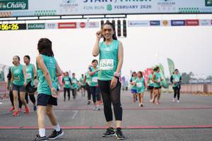 BIB: 2020, 5626, 52646
                            <button type="button" onclick="openModal(10522835)" class="btn btn-primary btn-sm float-right btn-popup" data-toggle="modal" data-target=".modal-high-quality">
                        <i class="fas fa-shopping-cart"></i> Add to Cart
                    </button>
                                            <button type="button" onclick="isThisMe(10522835, true)" class="btn btn-success btn-sm float-right btn-popup btn-isme hidden" data-toggle="tooltip" data-placement="bottom" title="นี่คือรูปของคุณใช่ไหม คลิกที่นี่เพื่อเอาเข้าอัลบั้ม">
                        <i class="fas fa-plus"></i> Add to album
                    </button>
                    <button type="button" onclick="isThisMe(10522835, false)" class="btn btn-warning btn-sm float-right btn-popup btn-isnotme hidden">
                        <i class="fas fa-ban"></i> Remove from album
                    </button>