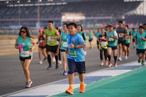 BIB: 70978, 50830
                            <button type="button" onclick="openModal(10513321)" class="btn btn-primary btn-sm float-right btn-popup" data-toggle="modal" data-target=".modal-high-quality">
                        <i class="fas fa-shopping-cart"></i> Add to Cart
                    </button>
                                            <button type="button" onclick="isThisMe(10513321, true)" class="btn btn-success btn-sm float-right btn-popup btn-isme hidden" data-toggle="tooltip" data-placement="bottom" title="นี่คือรูปของคุณใช่ไหม คลิกที่นี่เพื่อเอาเข้าอัลบั้ม">
                        <i class="fas fa-plus"></i> Add to album
                    </button>
                    <button type="button" onclick="isThisMe(10513321, false)" class="btn btn-warning btn-sm float-right btn-popup btn-isnotme hidden">
                        <i class="fas fa-ban"></i> Remove from album
                    </button>