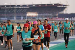 BIB: 30119, 3363, 1387, 528
                            <button type="button" onclick="openModal(10513486)" class="btn btn-primary btn-sm float-right btn-popup" data-toggle="modal" data-target=".modal-high-quality">
                        <i class="fas fa-shopping-cart"></i> Add to Cart
                    </button>
                                            <button type="button" onclick="isThisMe(10513486, true)" class="btn btn-success btn-sm float-right btn-popup btn-isme hidden" data-toggle="tooltip" data-placement="bottom" title="นี่คือรูปของคุณใช่ไหม คลิกที่นี่เพื่อเอาเข้าอัลบั้ม">
                        <i class="fas fa-plus"></i> Add to album
                    </button>
                    <button type="button" onclick="isThisMe(10513486, false)" class="btn btn-warning btn-sm float-right btn-popup btn-isnotme hidden">
                        <i class="fas fa-ban"></i> Remove from album
                    </button>