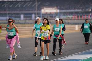 BIB: 50859, 50669, 50628
                            <button type="button" onclick="openModal(10519165)" class="btn btn-primary btn-sm float-right btn-popup" data-toggle="modal" data-target=".modal-high-quality">
                        <i class="fas fa-shopping-cart"></i> Add to Cart
                    </button>
                                            <button type="button" onclick="isThisMe(10519165, true)" class="btn btn-success btn-sm float-right btn-popup btn-isme hidden" data-toggle="tooltip" data-placement="bottom" title="นี่คือรูปของคุณใช่ไหม คลิกที่นี่เพื่อเอาเข้าอัลบั้ม">
                        <i class="fas fa-plus"></i> Add to album
                    </button>
                    <button type="button" onclick="isThisMe(10519165, false)" class="btn btn-warning btn-sm float-right btn-popup btn-isnotme hidden">
                        <i class="fas fa-ban"></i> Remove from album
                    </button>