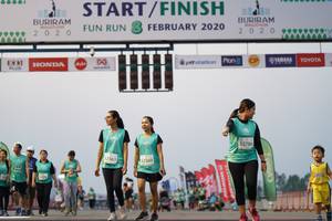 BIB: 2020, 52786, 52561, 52560
                            <button type="button" onclick="openModal(10523962)" class="btn btn-primary btn-sm float-right btn-popup" data-toggle="modal" data-target=".modal-high-quality">
                        <i class="fas fa-shopping-cart"></i> Add to Cart
                    </button>
                                            <button type="button" onclick="isThisMe(10523962, true)" class="btn btn-success btn-sm float-right btn-popup btn-isme hidden" data-toggle="tooltip" data-placement="bottom" title="นี่คือรูปของคุณใช่ไหม คลิกที่นี่เพื่อเอาเข้าอัลบั้ม">
                        <i class="fas fa-plus"></i> Add to album
                    </button>
                    <button type="button" onclick="isThisMe(10523962, false)" class="btn btn-warning btn-sm float-right btn-popup btn-isnotme hidden">
                        <i class="fas fa-ban"></i> Remove from album
                    </button>