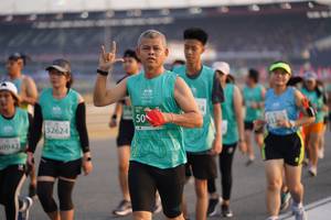 BIB: 52624, 50942
                            <button type="button" onclick="openModal(10511911)" class="btn btn-primary btn-sm float-right btn-popup" data-toggle="modal" data-target=".modal-high-quality">
                        <i class="fas fa-shopping-cart"></i> Add to Cart
                    </button>
                                            <button type="button" onclick="isThisMe(10511911, true)" class="btn btn-success btn-sm float-right btn-popup btn-isme hidden" data-toggle="tooltip" data-placement="bottom" title="นี่คือรูปของคุณใช่ไหม คลิกที่นี่เพื่อเอาเข้าอัลบั้ม">
                        <i class="fas fa-plus"></i> Add to album
                    </button>
                    <button type="button" onclick="isThisMe(10511911, false)" class="btn btn-warning btn-sm float-right btn-popup btn-isnotme hidden">
                        <i class="fas fa-ban"></i> Remove from album
                    </button>