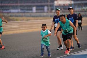 BIB: 50019
                            <button type="button" onclick="openModal(10519262)" class="btn btn-primary btn-sm float-right btn-popup" data-toggle="modal" data-target=".modal-high-quality">
                        <i class="fas fa-shopping-cart"></i> Add to Cart
                    </button>
                                            <button type="button" onclick="isThisMe(10519262, true)" class="btn btn-success btn-sm float-right btn-popup btn-isme hidden" data-toggle="tooltip" data-placement="bottom" title="นี่คือรูปของคุณใช่ไหม คลิกที่นี่เพื่อเอาเข้าอัลบั้ม">
                        <i class="fas fa-plus"></i> Add to album
                    </button>
                    <button type="button" onclick="isThisMe(10519262, false)" class="btn btn-warning btn-sm float-right btn-popup btn-isnotme hidden">
                        <i class="fas fa-ban"></i> Remove from album
                    </button>