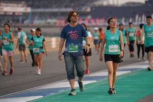 BIB: 50177, 50574
                            <button type="button" onclick="openModal(10519633)" class="btn btn-primary btn-sm float-right btn-popup" data-toggle="modal" data-target=".modal-high-quality">
                        <i class="fas fa-shopping-cart"></i> Add to Cart
                    </button>
                                            <button type="button" onclick="isThisMe(10519633, true)" class="btn btn-success btn-sm float-right btn-popup btn-isme hidden" data-toggle="tooltip" data-placement="bottom" title="นี่คือรูปของคุณใช่ไหม คลิกที่นี่เพื่อเอาเข้าอัลบั้ม">
                        <i class="fas fa-plus"></i> Add to album
                    </button>
                    <button type="button" onclick="isThisMe(10519633, false)" class="btn btn-warning btn-sm float-right btn-popup btn-isnotme hidden">
                        <i class="fas fa-ban"></i> Remove from album
                    </button>