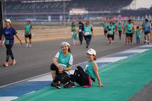 BIB: 2290
                            <button type="button" onclick="openModal(10519210)" class="btn btn-primary btn-sm float-right btn-popup" data-toggle="modal" data-target=".modal-high-quality">
                        <i class="fas fa-shopping-cart"></i> Add to Cart
                    </button>
                                            <button type="button" onclick="isThisMe(10519210, true)" class="btn btn-success btn-sm float-right btn-popup btn-isme hidden" data-toggle="tooltip" data-placement="bottom" title="นี่คือรูปของคุณใช่ไหม คลิกที่นี่เพื่อเอาเข้าอัลบั้ม">
                        <i class="fas fa-plus"></i> Add to album
                    </button>
                    <button type="button" onclick="isThisMe(10519210, false)" class="btn btn-warning btn-sm float-right btn-popup btn-isnotme hidden">
                        <i class="fas fa-ban"></i> Remove from album
                    </button>