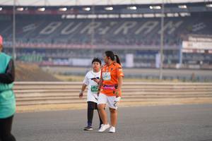 BIB: 2417, 016
                            <button type="button" onclick="openModal(10520209)" class="btn btn-primary btn-sm float-right btn-popup" data-toggle="modal" data-target=".modal-high-quality">
                        <i class="fas fa-shopping-cart"></i> Add to Cart
                    </button>
                                            <button type="button" onclick="isThisMe(10520209, true)" class="btn btn-success btn-sm float-right btn-popup btn-isme hidden" data-toggle="tooltip" data-placement="bottom" title="นี่คือรูปของคุณใช่ไหม คลิกที่นี่เพื่อเอาเข้าอัลบั้ม">
                        <i class="fas fa-plus"></i> Add to album
                    </button>
                    <button type="button" onclick="isThisMe(10520209, false)" class="btn btn-warning btn-sm float-right btn-popup btn-isnotme hidden">
                        <i class="fas fa-ban"></i> Remove from album
                    </button>