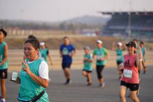 BIB: 
                            <button type="button" onclick="openModal(10513518)" class="btn btn-primary btn-sm float-right btn-popup" data-toggle="modal" data-target=".modal-high-quality">
                        <i class="fas fa-shopping-cart"></i> Add to Cart
                    </button>
                                            <button type="button" onclick="isThisMe(10513518, true)" class="btn btn-success btn-sm float-right btn-popup btn-isme hidden" data-toggle="tooltip" data-placement="bottom" title="นี่คือรูปของคุณใช่ไหม คลิกที่นี่เพื่อเอาเข้าอัลบั้ม">
                        <i class="fas fa-plus"></i> Add to album
                    </button>
                    <button type="button" onclick="isThisMe(10513518, false)" class="btn btn-warning btn-sm float-right btn-popup btn-isnotme hidden">
                        <i class="fas fa-ban"></i> Remove from album
                    </button>