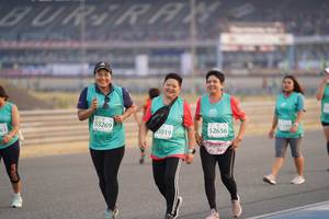 BIB: 52656, 53269, 3019
                            <button type="button" onclick="openModal(10519708)" class="btn btn-primary btn-sm float-right btn-popup" data-toggle="modal" data-target=".modal-high-quality">
                        <i class="fas fa-shopping-cart"></i> Add to Cart
                    </button>
                                            <button type="button" onclick="isThisMe(10519708, true)" class="btn btn-success btn-sm float-right btn-popup btn-isme hidden" data-toggle="tooltip" data-placement="bottom" title="นี่คือรูปของคุณใช่ไหม คลิกที่นี่เพื่อเอาเข้าอัลบั้ม">
                        <i class="fas fa-plus"></i> Add to album
                    </button>
                    <button type="button" onclick="isThisMe(10519708, false)" class="btn btn-warning btn-sm float-right btn-popup btn-isnotme hidden">
                        <i class="fas fa-ban"></i> Remove from album
                    </button>