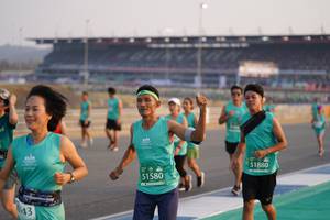 BIB: 51880, 51580
                            <button type="button" onclick="openModal(10513678)" class="btn btn-primary btn-sm float-right btn-popup" data-toggle="modal" data-target=".modal-high-quality">
                        <i class="fas fa-shopping-cart"></i> Add to Cart
                    </button>
                                            <button type="button" onclick="isThisMe(10513678, true)" class="btn btn-success btn-sm float-right btn-popup btn-isme hidden" data-toggle="tooltip" data-placement="bottom" title="นี่คือรูปของคุณใช่ไหม คลิกที่นี่เพื่อเอาเข้าอัลบั้ม">
                        <i class="fas fa-plus"></i> Add to album
                    </button>
                    <button type="button" onclick="isThisMe(10513678, false)" class="btn btn-warning btn-sm float-right btn-popup btn-isnotme hidden">
                        <i class="fas fa-ban"></i> Remove from album
                    </button>