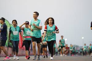 BIB: 53432, 5306, 53428, 53309
                            <button type="button" onclick="openModal(10523640)" class="btn btn-primary btn-sm float-right btn-popup" data-toggle="modal" data-target=".modal-high-quality">
                        <i class="fas fa-shopping-cart"></i> Add to Cart
                    </button>
                                            <button type="button" onclick="isThisMe(10523640, true)" class="btn btn-success btn-sm float-right btn-popup btn-isme hidden" data-toggle="tooltip" data-placement="bottom" title="นี่คือรูปของคุณใช่ไหม คลิกที่นี่เพื่อเอาเข้าอัลบั้ม">
                        <i class="fas fa-plus"></i> Add to album
                    </button>
                    <button type="button" onclick="isThisMe(10523640, false)" class="btn btn-warning btn-sm float-right btn-popup btn-isnotme hidden">
                        <i class="fas fa-ban"></i> Remove from album
                    </button>