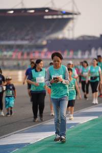 BIB: 
                            <button type="button" onclick="openModal(10518650)" class="btn btn-primary btn-sm float-right btn-popup" data-toggle="modal" data-target=".modal-high-quality">
                        <i class="fas fa-shopping-cart"></i> Add to Cart
                    </button>
                                            <button type="button" onclick="isThisMe(10518650, true)" class="btn btn-success btn-sm float-right btn-popup btn-isme hidden" data-toggle="tooltip" data-placement="bottom" title="นี่คือรูปของคุณใช่ไหม คลิกที่นี่เพื่อเอาเข้าอัลบั้ม">
                        <i class="fas fa-plus"></i> Add to album
                    </button>
                    <button type="button" onclick="isThisMe(10518650, false)" class="btn btn-warning btn-sm float-right btn-popup btn-isnotme hidden">
                        <i class="fas fa-ban"></i> Remove from album
                    </button>