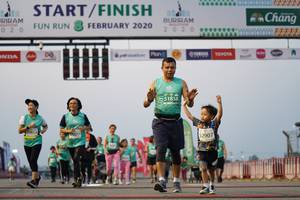 BIB: 020, 2020, 51858, 11077, 52907
                            <button type="button" onclick="openModal(10524078)" class="btn btn-primary btn-sm float-right btn-popup" data-toggle="modal" data-target=".modal-high-quality">
                        <i class="fas fa-shopping-cart"></i> Add to Cart
                    </button>
                                            <button type="button" onclick="isThisMe(10524078, true)" class="btn btn-success btn-sm float-right btn-popup btn-isme hidden" data-toggle="tooltip" data-placement="bottom" title="นี่คือรูปของคุณใช่ไหม คลิกที่นี่เพื่อเอาเข้าอัลบั้ม">
                        <i class="fas fa-plus"></i> Add to album
                    </button>
                    <button type="button" onclick="isThisMe(10524078, false)" class="btn btn-warning btn-sm float-right btn-popup btn-isnotme hidden">
                        <i class="fas fa-ban"></i> Remove from album
                    </button>