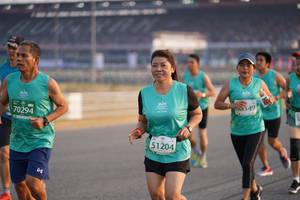 BIB: 70294, 51204
                            <button type="button" onclick="openModal(10511247)" class="btn btn-primary btn-sm float-right btn-popup" data-toggle="modal" data-target=".modal-high-quality">
                        <i class="fas fa-shopping-cart"></i> Add to Cart
                    </button>
                                            <button type="button" onclick="isThisMe(10511247, true)" class="btn btn-success btn-sm float-right btn-popup btn-isme hidden" data-toggle="tooltip" data-placement="bottom" title="นี่คือรูปของคุณใช่ไหม คลิกที่นี่เพื่อเอาเข้าอัลบั้ม">
                        <i class="fas fa-plus"></i> Add to album
                    </button>
                    <button type="button" onclick="isThisMe(10511247, false)" class="btn btn-warning btn-sm float-right btn-popup btn-isnotme hidden">
                        <i class="fas fa-ban"></i> Remove from album
                    </button>