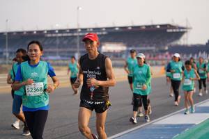 BIB: 2020, 52368
                            <button type="button" onclick="openModal(10511979)" class="btn btn-primary btn-sm float-right btn-popup" data-toggle="modal" data-target=".modal-high-quality">
                        <i class="fas fa-shopping-cart"></i> Add to Cart
                    </button>
                                            <button type="button" onclick="isThisMe(10511979, true)" class="btn btn-success btn-sm float-right btn-popup btn-isme hidden" data-toggle="tooltip" data-placement="bottom" title="นี่คือรูปของคุณใช่ไหม คลิกที่นี่เพื่อเอาเข้าอัลบั้ม">
                        <i class="fas fa-plus"></i> Add to album
                    </button>
                    <button type="button" onclick="isThisMe(10511979, false)" class="btn btn-warning btn-sm float-right btn-popup btn-isnotme hidden">
                        <i class="fas fa-ban"></i> Remove from album
                    </button>