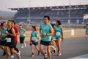 BIB: 2361, 51842, 1268, 52816
                            <button type="button" onclick="openModal(10513171)" class="btn btn-primary btn-sm float-right btn-popup" data-toggle="modal" data-target=".modal-high-quality">
                        <i class="fas fa-shopping-cart"></i> Add to Cart
                    </button>
                                            <button type="button" onclick="isThisMe(10513171, true)" class="btn btn-success btn-sm float-right btn-popup btn-isme hidden" data-toggle="tooltip" data-placement="bottom" title="นี่คือรูปของคุณใช่ไหม คลิกที่นี่เพื่อเอาเข้าอัลบั้ม">
                        <i class="fas fa-plus"></i> Add to album
                    </button>
                    <button type="button" onclick="isThisMe(10513171, false)" class="btn btn-warning btn-sm float-right btn-popup btn-isnotme hidden">
                        <i class="fas fa-ban"></i> Remove from album
                    </button>