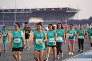 BIB: 52965, 50890, 50798, 532
                            <button type="button" onclick="openModal(10512694)" class="btn btn-primary btn-sm float-right btn-popup" data-toggle="modal" data-target=".modal-high-quality">
                        <i class="fas fa-shopping-cart"></i> Add to Cart
                    </button>
                                            <button type="button" onclick="isThisMe(10512694, true)" class="btn btn-success btn-sm float-right btn-popup btn-isme hidden" data-toggle="tooltip" data-placement="bottom" title="นี่คือรูปของคุณใช่ไหม คลิกที่นี่เพื่อเอาเข้าอัลบั้ม">
                        <i class="fas fa-plus"></i> Add to album
                    </button>
                    <button type="button" onclick="isThisMe(10512694, false)" class="btn btn-warning btn-sm float-right btn-popup btn-isnotme hidden">
                        <i class="fas fa-ban"></i> Remove from album
                    </button>