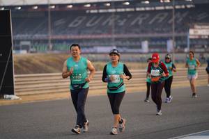 BIB: 51939, 373
                            <button type="button" onclick="openModal(10519553)" class="btn btn-primary btn-sm float-right btn-popup" data-toggle="modal" data-target=".modal-high-quality">
                        <i class="fas fa-shopping-cart"></i> Add to Cart
                    </button>
                                            <button type="button" onclick="isThisMe(10519553, true)" class="btn btn-success btn-sm float-right btn-popup btn-isme hidden" data-toggle="tooltip" data-placement="bottom" title="นี่คือรูปของคุณใช่ไหม คลิกที่นี่เพื่อเอาเข้าอัลบั้ม">
                        <i class="fas fa-plus"></i> Add to album
                    </button>
                    <button type="button" onclick="isThisMe(10519553, false)" class="btn btn-warning btn-sm float-right btn-popup btn-isnotme hidden">
                        <i class="fas fa-ban"></i> Remove from album
                    </button>