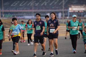 BIB: 50405, 52974, 50861, 3012
                            <button type="button" onclick="openModal(10519091)" class="btn btn-primary btn-sm float-right btn-popup" data-toggle="modal" data-target=".modal-high-quality">
                        <i class="fas fa-shopping-cart"></i> Add to Cart
                    </button>
                                            <button type="button" onclick="isThisMe(10519091, true)" class="btn btn-success btn-sm float-right btn-popup btn-isme hidden" data-toggle="tooltip" data-placement="bottom" title="นี่คือรูปของคุณใช่ไหม คลิกที่นี่เพื่อเอาเข้าอัลบั้ม">
                        <i class="fas fa-plus"></i> Add to album
                    </button>
                    <button type="button" onclick="isThisMe(10519091, false)" class="btn btn-warning btn-sm float-right btn-popup btn-isnotme hidden">
                        <i class="fas fa-ban"></i> Remove from album
                    </button>