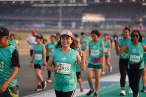 BIB: 52980, 939
                            <button type="button" onclick="openModal(10513762)" class="btn btn-primary btn-sm float-right btn-popup" data-toggle="modal" data-target=".modal-high-quality">
                        <i class="fas fa-shopping-cart"></i> Add to Cart
                    </button>
                                            <button type="button" onclick="isThisMe(10513762, true)" class="btn btn-success btn-sm float-right btn-popup btn-isme hidden" data-toggle="tooltip" data-placement="bottom" title="นี่คือรูปของคุณใช่ไหม คลิกที่นี่เพื่อเอาเข้าอัลบั้ม">
                        <i class="fas fa-plus"></i> Add to album
                    </button>
                    <button type="button" onclick="isThisMe(10513762, false)" class="btn btn-warning btn-sm float-right btn-popup btn-isnotme hidden">
                        <i class="fas fa-ban"></i> Remove from album
                    </button>