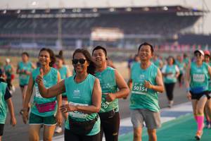 BIB: 280, 50354
                            <button type="button" onclick="openModal(10513785)" class="btn btn-primary btn-sm float-right btn-popup" data-toggle="modal" data-target=".modal-high-quality">
                        <i class="fas fa-shopping-cart"></i> Add to Cart
                    </button>
                                            <button type="button" onclick="isThisMe(10513785, true)" class="btn btn-success btn-sm float-right btn-popup btn-isme hidden" data-toggle="tooltip" data-placement="bottom" title="นี่คือรูปของคุณใช่ไหม คลิกที่นี่เพื่อเอาเข้าอัลบั้ม">
                        <i class="fas fa-plus"></i> Add to album
                    </button>
                    <button type="button" onclick="isThisMe(10513785, false)" class="btn btn-warning btn-sm float-right btn-popup btn-isnotme hidden">
                        <i class="fas fa-ban"></i> Remove from album
                    </button>