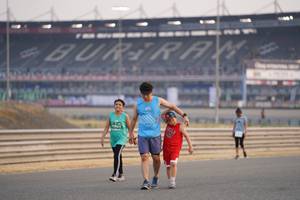 BIB: 70964
                            <button type="button" onclick="openModal(10520475)" class="btn btn-primary btn-sm float-right btn-popup" data-toggle="modal" data-target=".modal-high-quality">
                        <i class="fas fa-shopping-cart"></i> Add to Cart
                    </button>
                                            <button type="button" onclick="isThisMe(10520475, true)" class="btn btn-success btn-sm float-right btn-popup btn-isme hidden" data-toggle="tooltip" data-placement="bottom" title="นี่คือรูปของคุณใช่ไหม คลิกที่นี่เพื่อเอาเข้าอัลบั้ม">
                        <i class="fas fa-plus"></i> Add to album
                    </button>
                    <button type="button" onclick="isThisMe(10520475, false)" class="btn btn-warning btn-sm float-right btn-popup btn-isnotme hidden">
                        <i class="fas fa-ban"></i> Remove from album
                    </button>