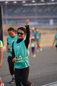 BIB: 1664
                            <button type="button" onclick="openModal(10515828)" class="btn btn-primary btn-sm float-right btn-popup" data-toggle="modal" data-target=".modal-high-quality">
                        <i class="fas fa-shopping-cart"></i> Add to Cart
                    </button>
                                            <button type="button" onclick="isThisMe(10515828, true)" class="btn btn-success btn-sm float-right btn-popup btn-isme hidden" data-toggle="tooltip" data-placement="bottom" title="นี่คือรูปของคุณใช่ไหม คลิกที่นี่เพื่อเอาเข้าอัลบั้ม">
                        <i class="fas fa-plus"></i> Add to album
                    </button>
                    <button type="button" onclick="isThisMe(10515828, false)" class="btn btn-warning btn-sm float-right btn-popup btn-isnotme hidden">
                        <i class="fas fa-ban"></i> Remove from album
                    </button>