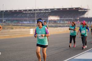 BIB: 507
                            <button type="button" onclick="openModal(10511622)" class="btn btn-primary btn-sm float-right btn-popup" data-toggle="modal" data-target=".modal-high-quality">
                        <i class="fas fa-shopping-cart"></i> Add to Cart
                    </button>
                                            <button type="button" onclick="isThisMe(10511622, true)" class="btn btn-success btn-sm float-right btn-popup btn-isme hidden" data-toggle="tooltip" data-placement="bottom" title="นี่คือรูปของคุณใช่ไหม คลิกที่นี่เพื่อเอาเข้าอัลบั้ม">
                        <i class="fas fa-plus"></i> Add to album
                    </button>
                    <button type="button" onclick="isThisMe(10511622, false)" class="btn btn-warning btn-sm float-right btn-popup btn-isnotme hidden">
                        <i class="fas fa-ban"></i> Remove from album
                    </button>