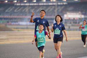 BIB: 53394, 53393
                            <button type="button" onclick="openModal(10521036)" class="btn btn-primary btn-sm float-right btn-popup" data-toggle="modal" data-target=".modal-high-quality">
                        <i class="fas fa-shopping-cart"></i> Add to Cart
                    </button>
                                            <button type="button" onclick="isThisMe(10521036, true)" class="btn btn-success btn-sm float-right btn-popup btn-isme hidden" data-toggle="tooltip" data-placement="bottom" title="นี่คือรูปของคุณใช่ไหม คลิกที่นี่เพื่อเอาเข้าอัลบั้ม">
                        <i class="fas fa-plus"></i> Add to album
                    </button>
                    <button type="button" onclick="isThisMe(10521036, false)" class="btn btn-warning btn-sm float-right btn-popup btn-isnotme hidden">
                        <i class="fas fa-ban"></i> Remove from album
                    </button>