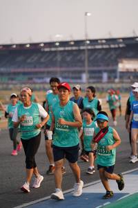 BIB: 52853, 1794, 2252, 51513
                            <button type="button" onclick="openModal(10514827)" class="btn btn-primary btn-sm float-right btn-popup" data-toggle="modal" data-target=".modal-high-quality">
                        <i class="fas fa-shopping-cart"></i> Add to Cart
                    </button>
                                            <button type="button" onclick="isThisMe(10514827, true)" class="btn btn-success btn-sm float-right btn-popup btn-isme hidden" data-toggle="tooltip" data-placement="bottom" title="นี่คือรูปของคุณใช่ไหม คลิกที่นี่เพื่อเอาเข้าอัลบั้ม">
                        <i class="fas fa-plus"></i> Add to album
                    </button>
                    <button type="button" onclick="isThisMe(10514827, false)" class="btn btn-warning btn-sm float-right btn-popup btn-isnotme hidden">
                        <i class="fas fa-ban"></i> Remove from album
                    </button>