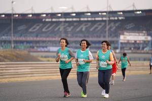 BIB: 2850, 5279, 2636
                            <button type="button" onclick="openModal(10520414)" class="btn btn-primary btn-sm float-right btn-popup" data-toggle="modal" data-target=".modal-high-quality">
                        <i class="fas fa-shopping-cart"></i> Add to Cart
                    </button>
                                            <button type="button" onclick="isThisMe(10520414, true)" class="btn btn-success btn-sm float-right btn-popup btn-isme hidden" data-toggle="tooltip" data-placement="bottom" title="นี่คือรูปของคุณใช่ไหม คลิกที่นี่เพื่อเอาเข้าอัลบั้ม">
                        <i class="fas fa-plus"></i> Add to album
                    </button>
                    <button type="button" onclick="isThisMe(10520414, false)" class="btn btn-warning btn-sm float-right btn-popup btn-isnotme hidden">
                        <i class="fas fa-ban"></i> Remove from album
                    </button>