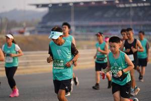 BIB: 51668, 500
                            <button type="button" onclick="openModal(10513170)" class="btn btn-primary btn-sm float-right btn-popup" data-toggle="modal" data-target=".modal-high-quality">
                        <i class="fas fa-shopping-cart"></i> Add to Cart
                    </button>
                                            <button type="button" onclick="isThisMe(10513170, true)" class="btn btn-success btn-sm float-right btn-popup btn-isme hidden" data-toggle="tooltip" data-placement="bottom" title="นี่คือรูปของคุณใช่ไหม คลิกที่นี่เพื่อเอาเข้าอัลบั้ม">
                        <i class="fas fa-plus"></i> Add to album
                    </button>
                    <button type="button" onclick="isThisMe(10513170, false)" class="btn btn-warning btn-sm float-right btn-popup btn-isnotme hidden">
                        <i class="fas fa-ban"></i> Remove from album
                    </button>