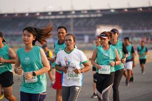 BIB: 52667, 52548
                            <button type="button" onclick="openModal(10511756)" class="btn btn-primary btn-sm float-right btn-popup" data-toggle="modal" data-target=".modal-high-quality">
                        <i class="fas fa-shopping-cart"></i> Add to Cart
                    </button>
                                            <button type="button" onclick="isThisMe(10511756, true)" class="btn btn-success btn-sm float-right btn-popup btn-isme hidden" data-toggle="tooltip" data-placement="bottom" title="นี่คือรูปของคุณใช่ไหม คลิกที่นี่เพื่อเอาเข้าอัลบั้ม">
                        <i class="fas fa-plus"></i> Add to album
                    </button>
                    <button type="button" onclick="isThisMe(10511756, false)" class="btn btn-warning btn-sm float-right btn-popup btn-isnotme hidden">
                        <i class="fas fa-ban"></i> Remove from album
                    </button>