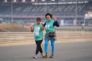 BIB: 
                            <button type="button" onclick="openModal(10521278)" class="btn btn-primary btn-sm float-right btn-popup" data-toggle="modal" data-target=".modal-high-quality">
                        <i class="fas fa-shopping-cart"></i> Add to Cart
                    </button>
                                            <button type="button" onclick="isThisMe(10521278, true)" class="btn btn-success btn-sm float-right btn-popup btn-isme hidden" data-toggle="tooltip" data-placement="bottom" title="นี่คือรูปของคุณใช่ไหม คลิกที่นี่เพื่อเอาเข้าอัลบั้ม">
                        <i class="fas fa-plus"></i> Add to album
                    </button>
                    <button type="button" onclick="isThisMe(10521278, false)" class="btn btn-warning btn-sm float-right btn-popup btn-isnotme hidden">
                        <i class="fas fa-ban"></i> Remove from album
                    </button>