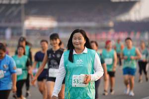 BIB: 533
                            <button type="button" onclick="openModal(10515327)" class="btn btn-primary btn-sm float-right btn-popup" data-toggle="modal" data-target=".modal-high-quality">
                        <i class="fas fa-shopping-cart"></i> Add to Cart
                    </button>
                                            <button type="button" onclick="isThisMe(10515327, true)" class="btn btn-success btn-sm float-right btn-popup btn-isme hidden" data-toggle="tooltip" data-placement="bottom" title="นี่คือรูปของคุณใช่ไหม คลิกที่นี่เพื่อเอาเข้าอัลบั้ม">
                        <i class="fas fa-plus"></i> Add to album
                    </button>
                    <button type="button" onclick="isThisMe(10515327, false)" class="btn btn-warning btn-sm float-right btn-popup btn-isnotme hidden">
                        <i class="fas fa-ban"></i> Remove from album
                    </button>