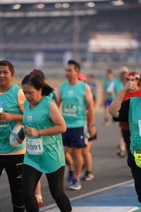 BIB: 1091
                            <button type="button" onclick="openModal(10517617)" class="btn btn-primary btn-sm float-right btn-popup" data-toggle="modal" data-target=".modal-high-quality">
                        <i class="fas fa-shopping-cart"></i> Add to Cart
                    </button>
                                            <button type="button" onclick="isThisMe(10517617, true)" class="btn btn-success btn-sm float-right btn-popup btn-isme hidden" data-toggle="tooltip" data-placement="bottom" title="นี่คือรูปของคุณใช่ไหม คลิกที่นี่เพื่อเอาเข้าอัลบั้ม">
                        <i class="fas fa-plus"></i> Add to album
                    </button>
                    <button type="button" onclick="isThisMe(10517617, false)" class="btn btn-warning btn-sm float-right btn-popup btn-isnotme hidden">
                        <i class="fas fa-ban"></i> Remove from album
                    </button>