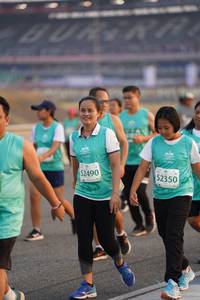 BIB: 52490, 52350
                            <button type="button" onclick="openModal(10515812)" class="btn btn-primary btn-sm float-right btn-popup" data-toggle="modal" data-target=".modal-high-quality">
                        <i class="fas fa-shopping-cart"></i> Add to Cart
                    </button>
                                            <button type="button" onclick="isThisMe(10515812, true)" class="btn btn-success btn-sm float-right btn-popup btn-isme hidden" data-toggle="tooltip" data-placement="bottom" title="นี่คือรูปของคุณใช่ไหม คลิกที่นี่เพื่อเอาเข้าอัลบั้ม">
                        <i class="fas fa-plus"></i> Add to album
                    </button>
                    <button type="button" onclick="isThisMe(10515812, false)" class="btn btn-warning btn-sm float-right btn-popup btn-isnotme hidden">
                        <i class="fas fa-ban"></i> Remove from album
                    </button>