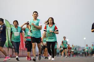 BIB: 5343, 53309, 53428
                            <button type="button" onclick="openModal(10523646)" class="btn btn-primary btn-sm float-right btn-popup" data-toggle="modal" data-target=".modal-high-quality">
                        <i class="fas fa-shopping-cart"></i> Add to Cart
                    </button>
                                            <button type="button" onclick="isThisMe(10523646, true)" class="btn btn-success btn-sm float-right btn-popup btn-isme hidden" data-toggle="tooltip" data-placement="bottom" title="นี่คือรูปของคุณใช่ไหม คลิกที่นี่เพื่อเอาเข้าอัลบั้ม">
                        <i class="fas fa-plus"></i> Add to album
                    </button>
                    <button type="button" onclick="isThisMe(10523646, false)" class="btn btn-warning btn-sm float-right btn-popup btn-isnotme hidden">
                        <i class="fas fa-ban"></i> Remove from album
                    </button>