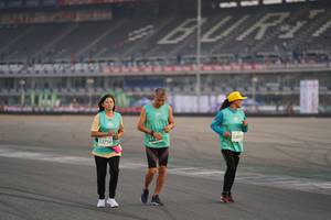 BIB: 528, 52756
                            <button type="button" onclick="openModal(10522038)" class="btn btn-primary btn-sm float-right btn-popup" data-toggle="modal" data-target=".modal-high-quality">
                        <i class="fas fa-shopping-cart"></i> Add to Cart
                    </button>
                                            <button type="button" onclick="isThisMe(10522038, true)" class="btn btn-success btn-sm float-right btn-popup btn-isme hidden" data-toggle="tooltip" data-placement="bottom" title="นี่คือรูปของคุณใช่ไหม คลิกที่นี่เพื่อเอาเข้าอัลบั้ม">
                        <i class="fas fa-plus"></i> Add to album
                    </button>
                    <button type="button" onclick="isThisMe(10522038, false)" class="btn btn-warning btn-sm float-right btn-popup btn-isnotme hidden">
                        <i class="fas fa-ban"></i> Remove from album
                    </button>