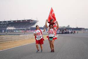 BIB: 1098, 50175, 
                            <button type="button" onclick="openModal(10521894)" class="btn btn-primary btn-sm float-right btn-popup" data-toggle="modal" data-target=".modal-high-quality">
                        <i class="fas fa-shopping-cart"></i> Add to Cart
                    </button>
                                            <button type="button" onclick="isThisMe(10521894, true)" class="btn btn-success btn-sm float-right btn-popup btn-isme hidden" data-toggle="tooltip" data-placement="bottom" title="นี่คือรูปของคุณใช่ไหม คลิกที่นี่เพื่อเอาเข้าอัลบั้ม">
                        <i class="fas fa-plus"></i> Add to album
                    </button>
                    <button type="button" onclick="isThisMe(10521894, false)" class="btn btn-warning btn-sm float-right btn-popup btn-isnotme hidden">
                        <i class="fas fa-ban"></i> Remove from album
                    </button>