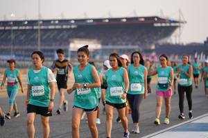 BIB: 50890, 53287, 52965, 50798
                            <button type="button" onclick="openModal(10512690)" class="btn btn-primary btn-sm float-right btn-popup" data-toggle="modal" data-target=".modal-high-quality">
                        <i class="fas fa-shopping-cart"></i> Add to Cart
                    </button>
                                            <button type="button" onclick="isThisMe(10512690, true)" class="btn btn-success btn-sm float-right btn-popup btn-isme hidden" data-toggle="tooltip" data-placement="bottom" title="นี่คือรูปของคุณใช่ไหม คลิกที่นี่เพื่อเอาเข้าอัลบั้ม">
                        <i class="fas fa-plus"></i> Add to album
                    </button>
                    <button type="button" onclick="isThisMe(10512690, false)" class="btn btn-warning btn-sm float-right btn-popup btn-isnotme hidden">
                        <i class="fas fa-ban"></i> Remove from album
                    </button>