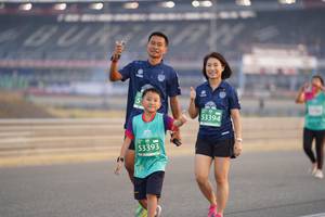 BIB: 53394, 53393
                            <button type="button" onclick="openModal(10521032)" class="btn btn-primary btn-sm float-right btn-popup" data-toggle="modal" data-target=".modal-high-quality">
                        <i class="fas fa-shopping-cart"></i> Add to Cart
                    </button>
                                            <button type="button" onclick="isThisMe(10521032, true)" class="btn btn-success btn-sm float-right btn-popup btn-isme hidden" data-toggle="tooltip" data-placement="bottom" title="นี่คือรูปของคุณใช่ไหม คลิกที่นี่เพื่อเอาเข้าอัลบั้ม">
                        <i class="fas fa-plus"></i> Add to album
                    </button>
                    <button type="button" onclick="isThisMe(10521032, false)" class="btn btn-warning btn-sm float-right btn-popup btn-isnotme hidden">
                        <i class="fas fa-ban"></i> Remove from album
                    </button>