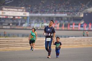 BIB: 52399, 1557
                            <button type="button" onclick="openModal(10520245)" class="btn btn-primary btn-sm float-right btn-popup" data-toggle="modal" data-target=".modal-high-quality">
                        <i class="fas fa-shopping-cart"></i> Add to Cart
                    </button>
                                            <button type="button" onclick="isThisMe(10520245, true)" class="btn btn-success btn-sm float-right btn-popup btn-isme hidden" data-toggle="tooltip" data-placement="bottom" title="นี่คือรูปของคุณใช่ไหม คลิกที่นี่เพื่อเอาเข้าอัลบั้ม">
                        <i class="fas fa-plus"></i> Add to album
                    </button>
                    <button type="button" onclick="isThisMe(10520245, false)" class="btn btn-warning btn-sm float-right btn-popup btn-isnotme hidden">
                        <i class="fas fa-ban"></i> Remove from album
                    </button>