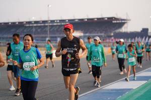 BIB: 2020, 52369
                            <button type="button" onclick="openModal(10511981)" class="btn btn-primary btn-sm float-right btn-popup" data-toggle="modal" data-target=".modal-high-quality">
                        <i class="fas fa-shopping-cart"></i> Add to Cart
                    </button>
                                            <button type="button" onclick="isThisMe(10511981, true)" class="btn btn-success btn-sm float-right btn-popup btn-isme hidden" data-toggle="tooltip" data-placement="bottom" title="นี่คือรูปของคุณใช่ไหม คลิกที่นี่เพื่อเอาเข้าอัลบั้ม">
                        <i class="fas fa-plus"></i> Add to album
                    </button>
                    <button type="button" onclick="isThisMe(10511981, false)" class="btn btn-warning btn-sm float-right btn-popup btn-isnotme hidden">
                        <i class="fas fa-ban"></i> Remove from album
                    </button>