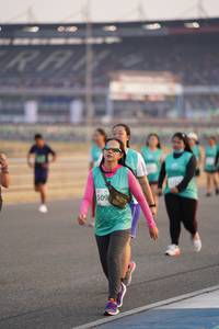 BIB: 509
                            <button type="button" onclick="openModal(10515549)" class="btn btn-primary btn-sm float-right btn-popup" data-toggle="modal" data-target=".modal-high-quality">
                        <i class="fas fa-shopping-cart"></i> Add to Cart
                    </button>
                                            <button type="button" onclick="isThisMe(10515549, true)" class="btn btn-success btn-sm float-right btn-popup btn-isme hidden" data-toggle="tooltip" data-placement="bottom" title="นี่คือรูปของคุณใช่ไหม คลิกที่นี่เพื่อเอาเข้าอัลบั้ม">
                        <i class="fas fa-plus"></i> Add to album
                    </button>
                    <button type="button" onclick="isThisMe(10515549, false)" class="btn btn-warning btn-sm float-right btn-popup btn-isnotme hidden">
                        <i class="fas fa-ban"></i> Remove from album
                    </button>